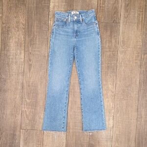 Madewell Mid-Rise Kick Out Jeans - 24